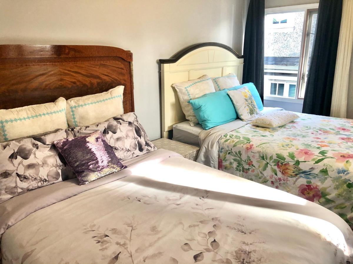 The Sunshine House-Free Parking Bed & Breakfast แวนคูเวอร์ ภายนอก รูปภาพ